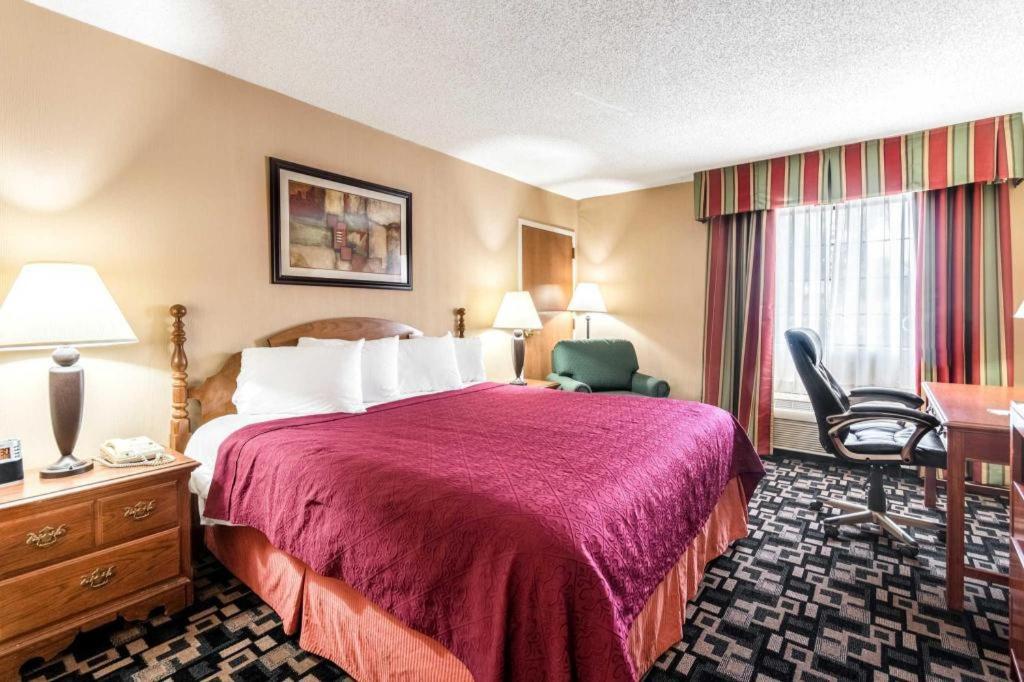 Ripley Quality Inn מראה חיצוני תמונה