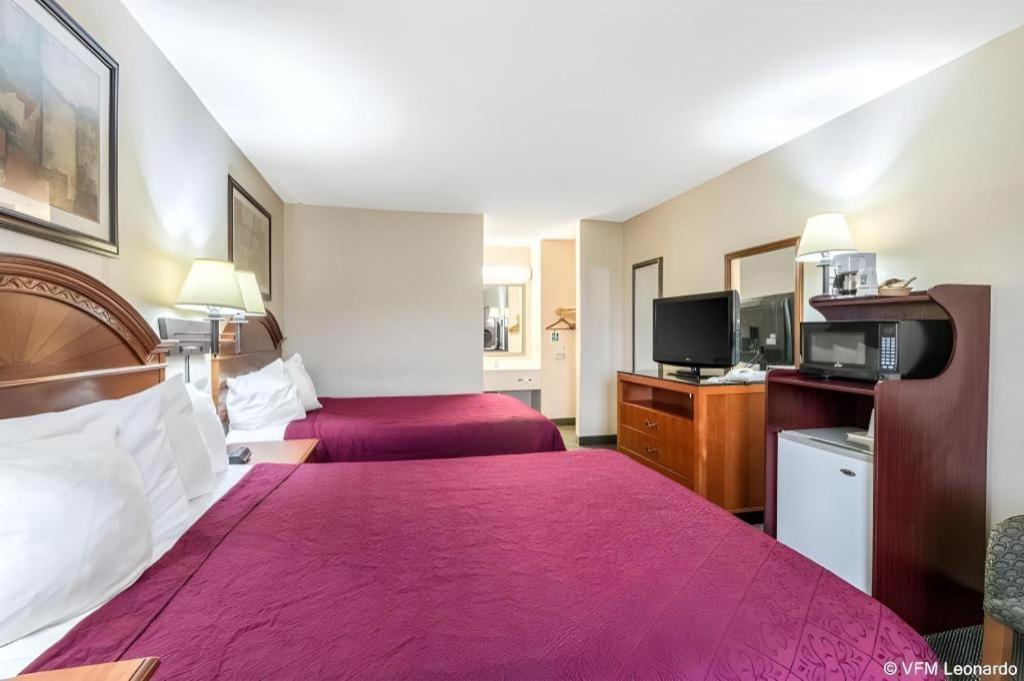 Ripley Quality Inn מראה חיצוני תמונה